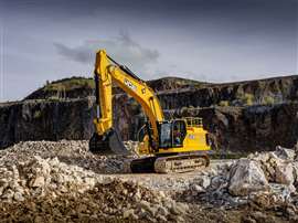 The 40 tonne 370X from JCB
