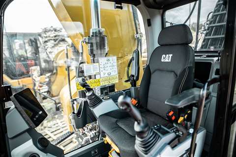 CAT MH3026 material Handler
